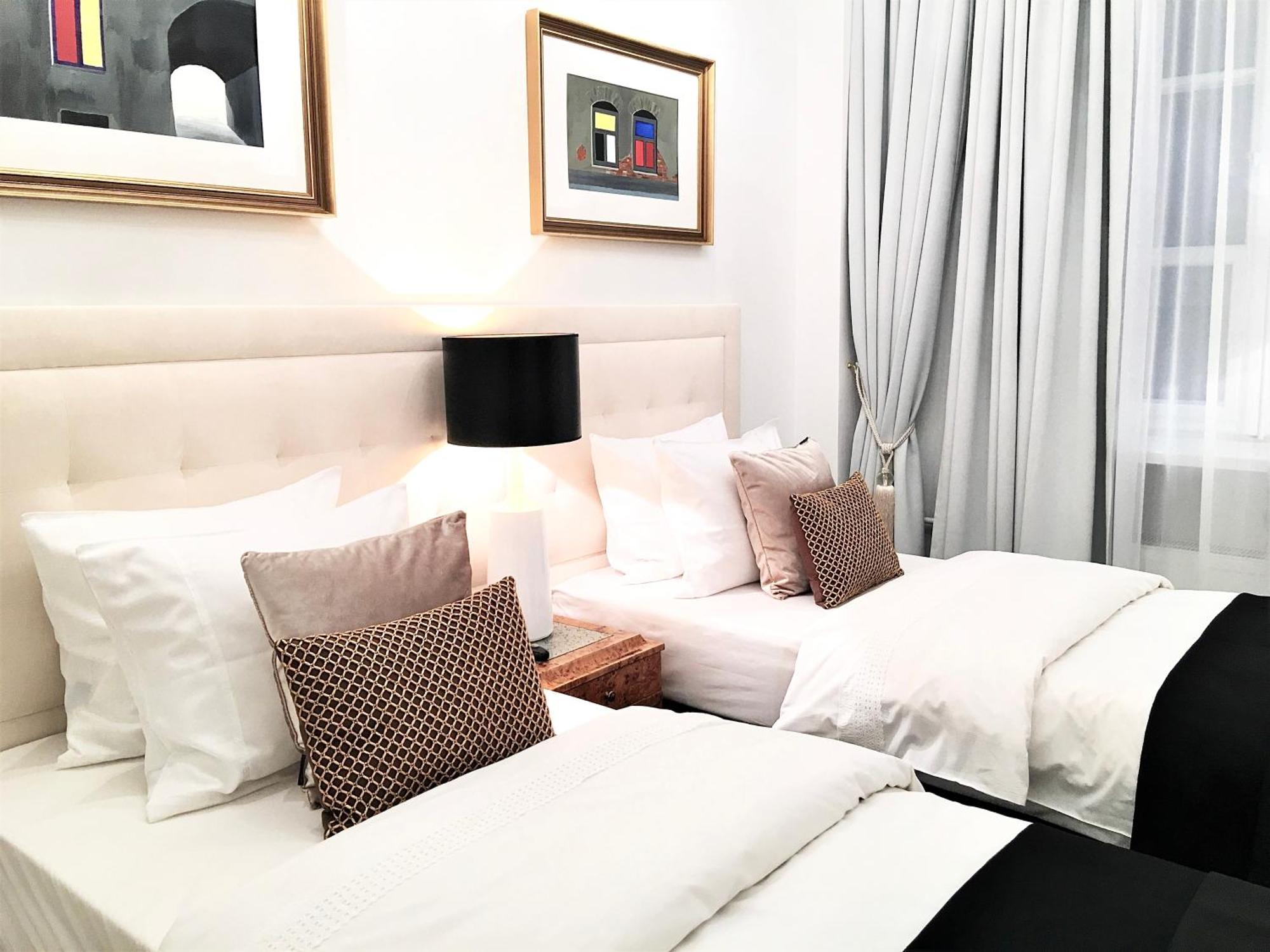 Mondrian Luxury Suites & Apartments Market Square IV Warszawa Rom bilde