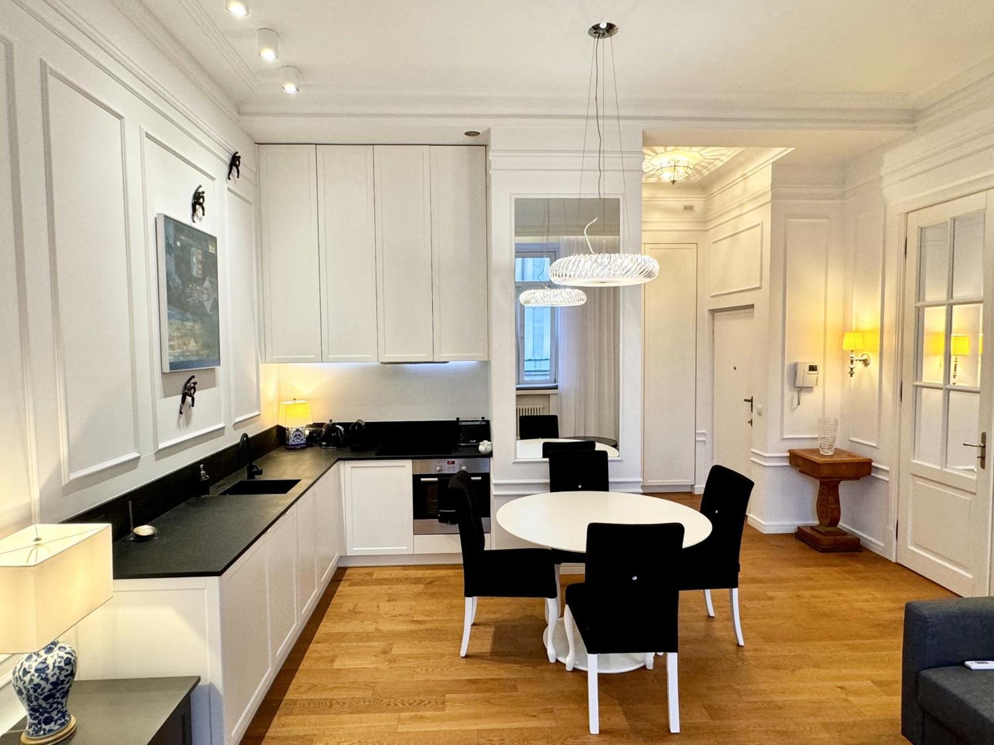 Mondrian Luxury Suites & Apartments Market Square IV Warszawa Rom bilde